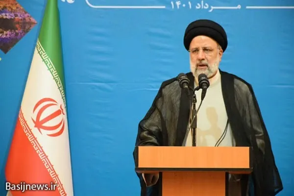 پیشرفت امور باید همراه با نگاه تحولی باشد/ عقب ماندگی در اجرای عدالت و بروکراسی اداری باید حل شود