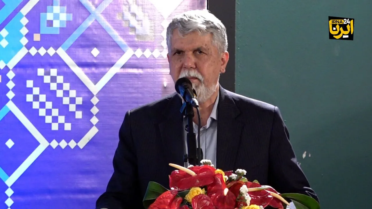 وزیر ارشاد تاکید کرد: آغاز یک حرکت فرهنگی مستمر با محوریت آب در جشنواره تجسمی فجر