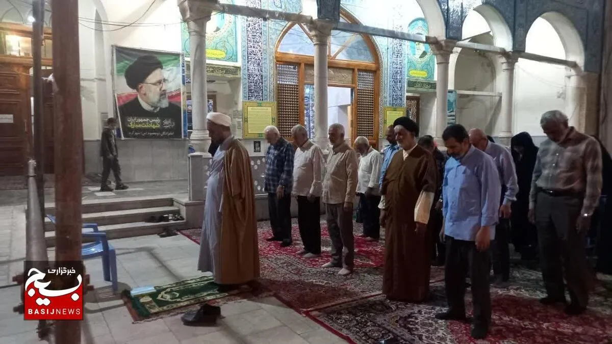 مراسم هفتگی هیئت خدام الرضا علیه السلام  در امامزادگان شهرکرد