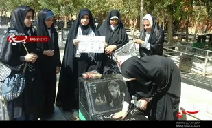 عطرافشانی گلزار شهدای بهار با حضور بسیجیان پایگاه محدثه