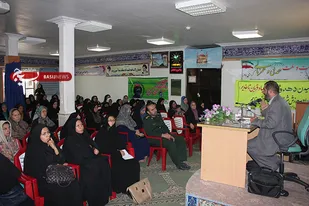 زنان نقش تعیین کننده ای در جبهه و جنگ داشتند
