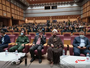 دانشگاههای نظام جمهوری اسلامی دانش و معرفت را باهم گره زده اند