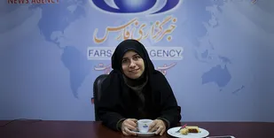 برنده جایزه جلال، زندگی شهید صدر را نوشت
