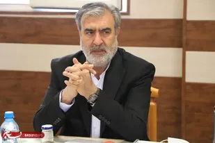 عزیزی: آمریکایی&zwnj;ها به زودی از منطقه اخراج می&zwnj;شوند