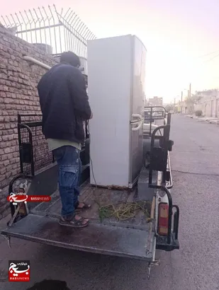 اهدا یک عدد یخچال به خانواده نیازمند شیرآبادی