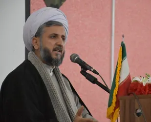 حضرت زینب(س) با علم، صبر و ولایتمداری از تحریف واقعه کربلا جلوگیری کرد