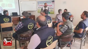 آموزش قدم به قدم کاشت کنجد برای کشاورزان رامشیری  توسط مربیان کانون بسیج مهندسین کشاورزی