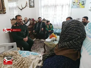 دیدار فرمانده سپاه قدس گیلان با ۳ خانواده شهید گیلانی