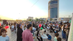 پرواز بادبادک&zwnj;ها در آسمان اهواز