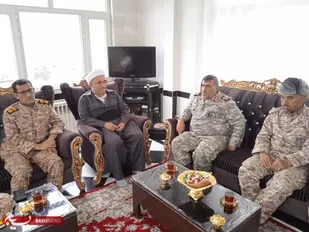 دیدار فرمانده تیپ ۴۸ فتح با امام جمعه اهل سنت شهر میرآباد/ شیخ عبدلرحمن باروزه: سپاه برای ما برکت و عزت است