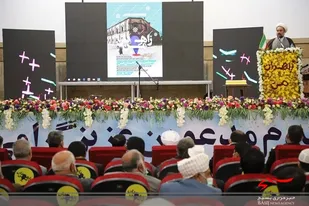 زاهدان را بر اساس تعبیر رهبری به عنوان &laquo;پایتخت وحدت اسلامی&raquo;، بسازیم