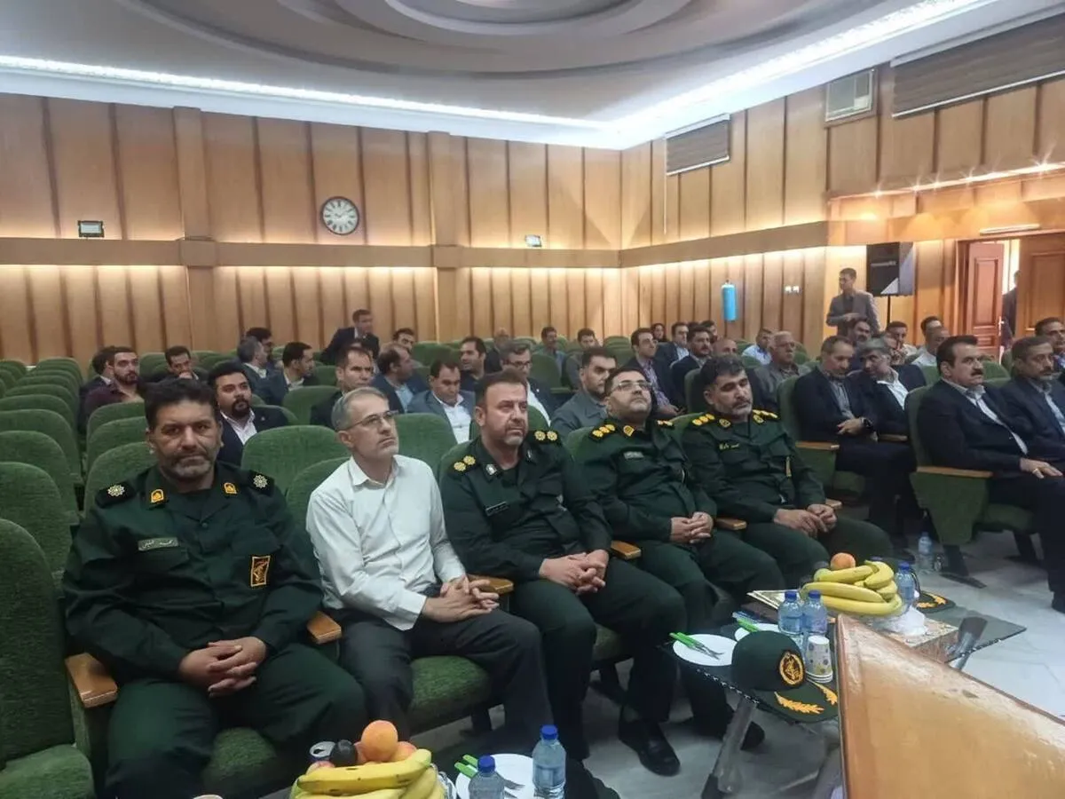 تجلیل از ۴۰ کارمند بسیجی بانک‌ها در سنگر جهاد خدمت