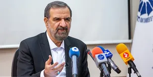 رضایی: هشت سال پیش یک کلیدبی&zwnj;خاصیت آمد مردم رادرزمین و آسمان بورس رها کردند
