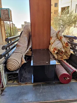 خرید لوازم اساسی زندگی برای دو خانواده نیازمند در گرمسار