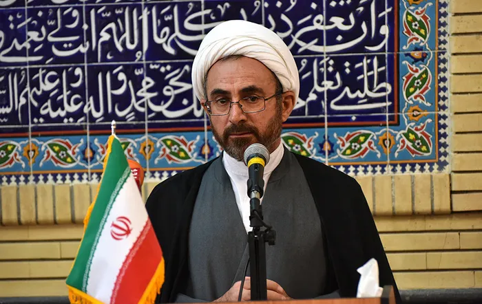 امام جمعه ایلام مروجان پرداخت زکات در ایلام تقدیر شوند