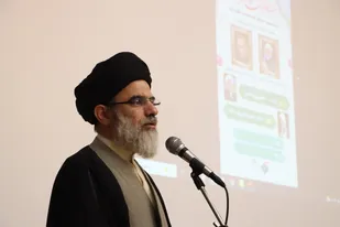 مداحان منادیان حق و تبیین گران حقیقت مکتب اهل بیت (ع) هستند