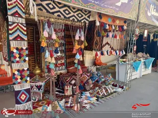 نمایشگاه هنرهای دستی و مشاغل خانگی بانوان محمدشهر برپا شد+ تصاویر