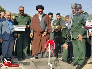 ملت ایران در حال ساختن یک الگوی جهانی است که بسیج سازندگی با اجرای طرح های محرومیت زدایی در این زمینه نقش مهمی دارد