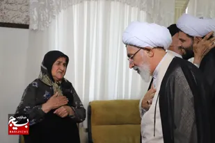 خانواده های شهدا مایه افتخار ایران اسلامی هستند