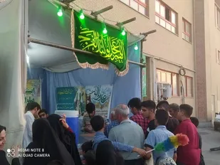 تهیه و توزیع  بیش از۳۰۰۰ پرس غذای گرم در بین نیازمندان توسط رزمندگان گردان ۱۰۷ امام حسین علیه السلام