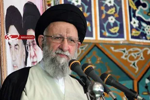 شناخت درست منکرات جامعه را از انحراف حفظ می&lrm;کند