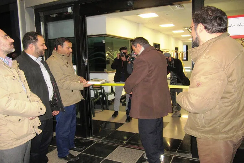 نمایشگاه «آثار عکس و کاریکاتور استاد شجاعی» در همدان افتتاح شد