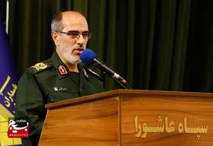 حفاظت از اسلام و انقلاب تکلیف و امانت بزرگی است