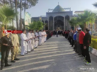 استقبال از کاروان پیاده جاده ولایت در یزد