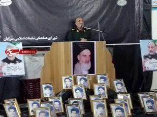 شهید قاسم سلیمانی با تمام جایگاه و عظمتش شاگرد مکتب حضرت امام (ره) بود