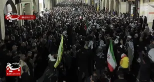 پرچم سه رنگ ایران اسلامی درشوشترهمچنان برقله افتخار