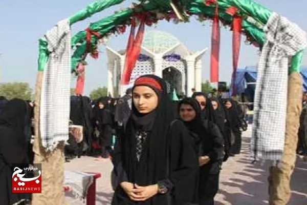 اعزام راهیان نور دانش آموزی سپاه سروستان همزمان با دهه فجر