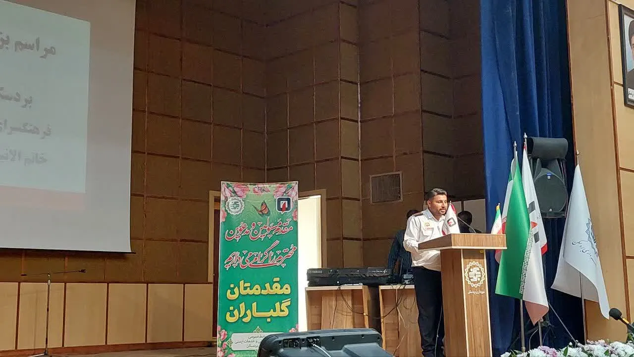 رئیس اداره آتش‌نشانی و خدمات ایمنی شهرداری بردسکن گفت: با تمرکز بر آموزش و پیشگیری و تلاش شبانه‌روزی نیروهای آتش‌نشانی، حوادث و سوانح در داخل شهر و حومه بردسکن بیش از ۵۰ درصد کاهش یافته است