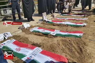 پیکر مطهر ۶ شهید امنیت و خدمت اسدآباد در گلزار شهدا آرام گرفت