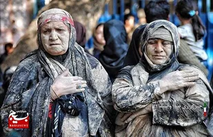 آئین سنتی گل مالی عزاداران حسینی در لرستان