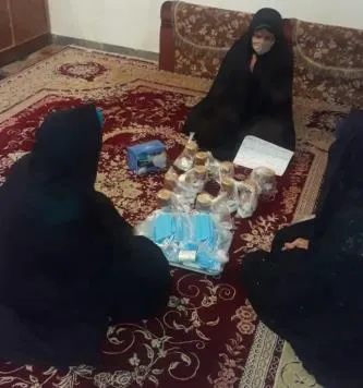 توزیع مواد بهداشتی و غذایی در روستای کرف