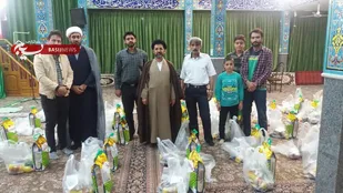 تهیه و توزیع بیش از ۶۰ بسته معیشتی در محلات شاهرود+ تصاویر