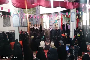 همایش بسیجیان حوزه حضرت زهرا (س) همدان به مناسبت هفته بسیج