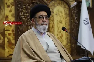 سپاه نهادی انقلابی و پاسدار دستاوردهای انقلاب است