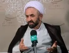 ارتباط صمیمی رهبر انقلاب با مردم بویژه با دانشجویان در جهان بی نظیر است