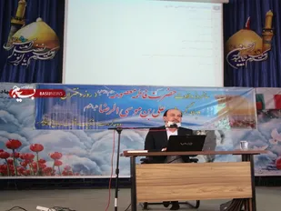 نشست سیاسی و بصیرتی ناحیه مقاومت حضرت امام صادق(ع)