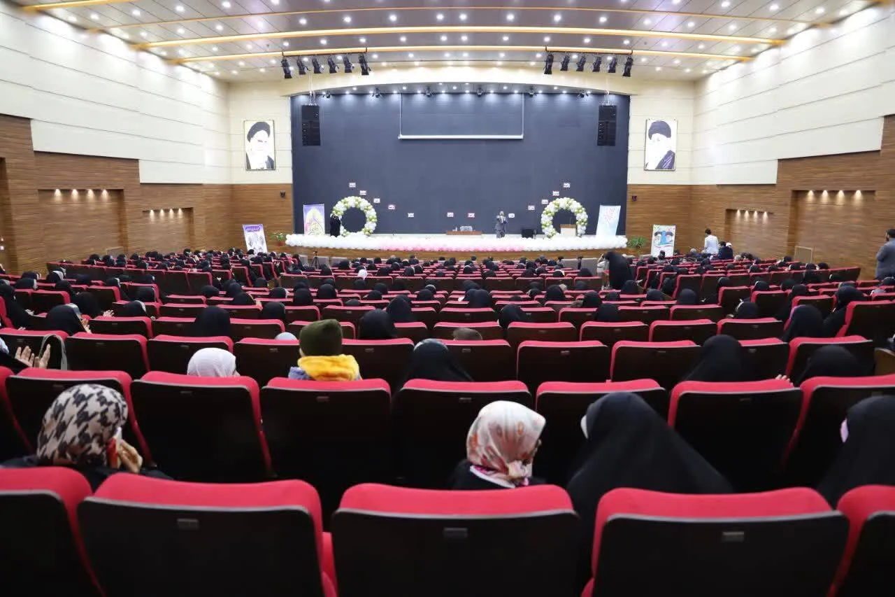 زن زندگی آزادی یکی از اساسی ترین قوانین اسلام و انقلاب است