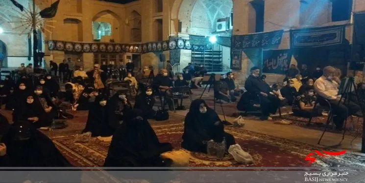 جوانان در مقابله با  جریان نفاق و تحریف ،درس استقامت و ماندگاری را از شهدا بیاموزند