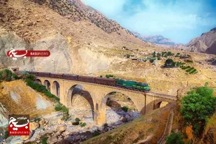 بارگیری بیش از ۱۷ هزار تن کالا در راه آهن زاگرس