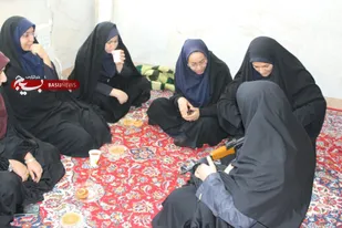 دیدار خواهران بسیجی شاهرود با خانواده شهید نوری