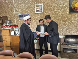 هنرمندان در پیشبرد اهداف انقلاب پیشران  هستند
