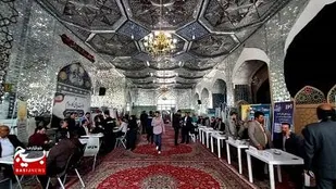 برپایی میز خدمت مسئولان شهرستان کاشمر به مناسبت گرامیداشت هفته دولت