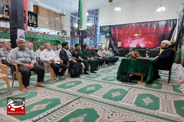 خدمتگزاران مساجد دوستداران واقعی خداوند هستند