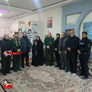 جانبازان پرچمداران دفاع از انقلاب هستند