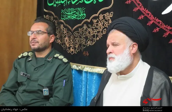 دفاع مقدس ادبیات ایستادگی و مقاومت را درکشور ما نهادینه کرد/ سپاه و بسیج خاری در چشم مستکبران عالم