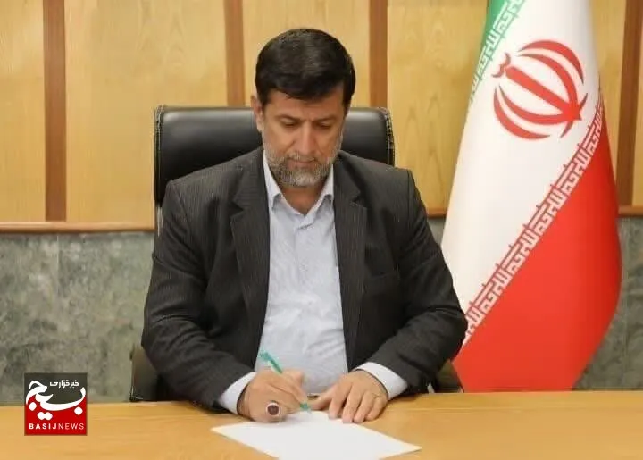 استاندار قم سالروز تأسیس سپاه پاسداران انقلاب اسلامی را تبریک گفت